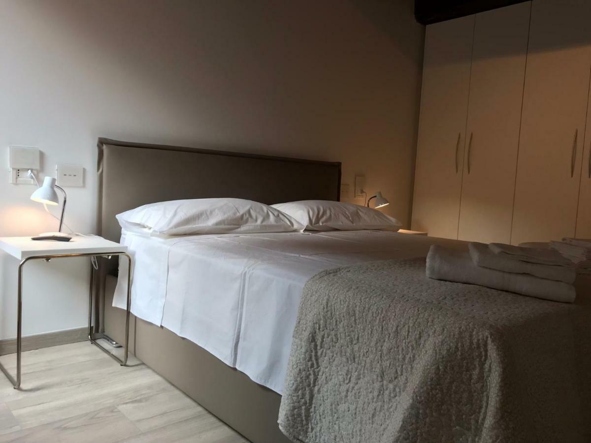 Moderno Affaccio Su Via Mazzini Apartment Ferrara Ngoại thất bức ảnh